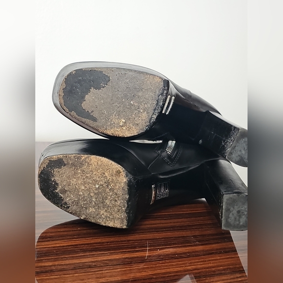 Gucci Black Leather Ankle Boots 38.5 - Picture 11 of 13
